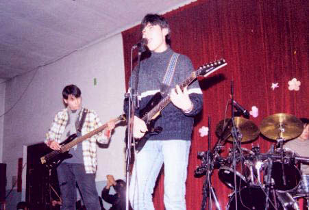 ファイル:Tianhuaban(wulumuqishi) 11.jpg