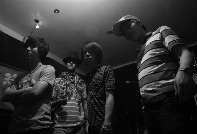 ファイル:Shuangzizuo 12.jpg