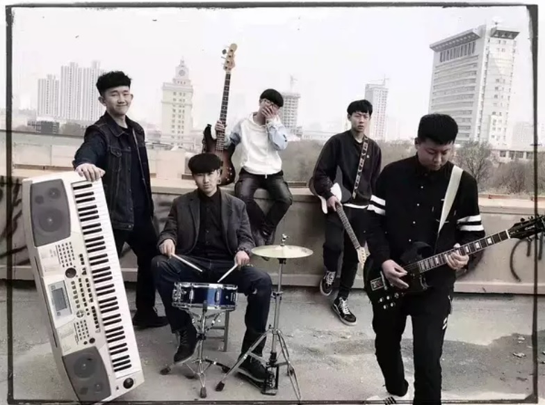 ファイル:Xixingzhe 12.jpg