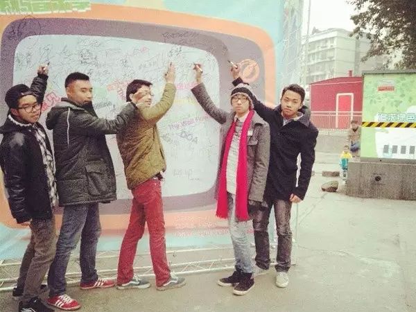 ファイル:Boom(chongqingshi) 12.jpg