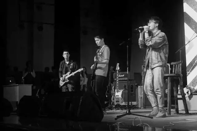 ファイル:Leoyuxiaohuoban 11.jpg