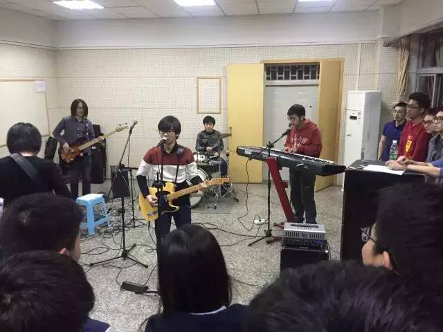 ファイル:Beitongjidemengfeisijieyanqiangshou 11.jpg