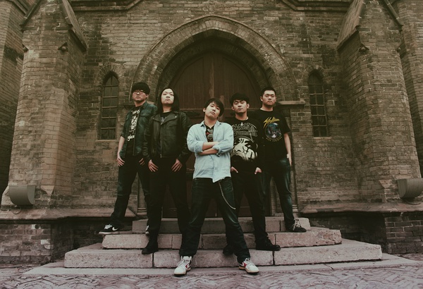 ファイル:Dressedtokill 11.jpg