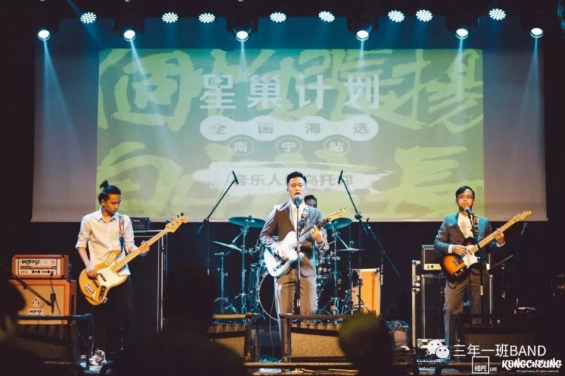 ファイル:Sexyhand 11.jpg