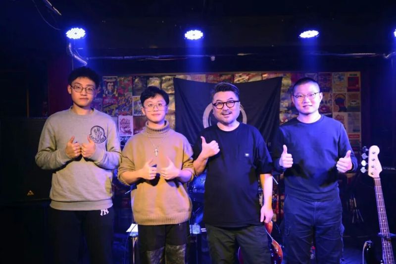 ファイル:Blueandblue 11.jpg