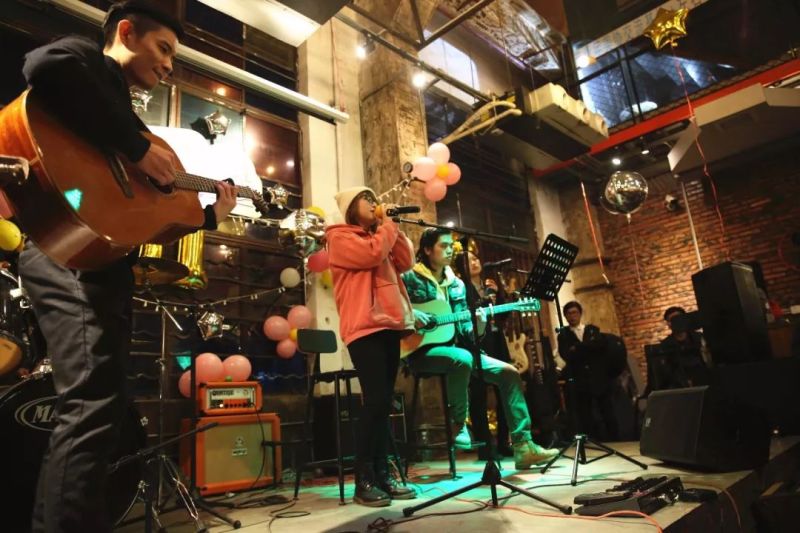 ファイル:Xijianchui 11.jpg