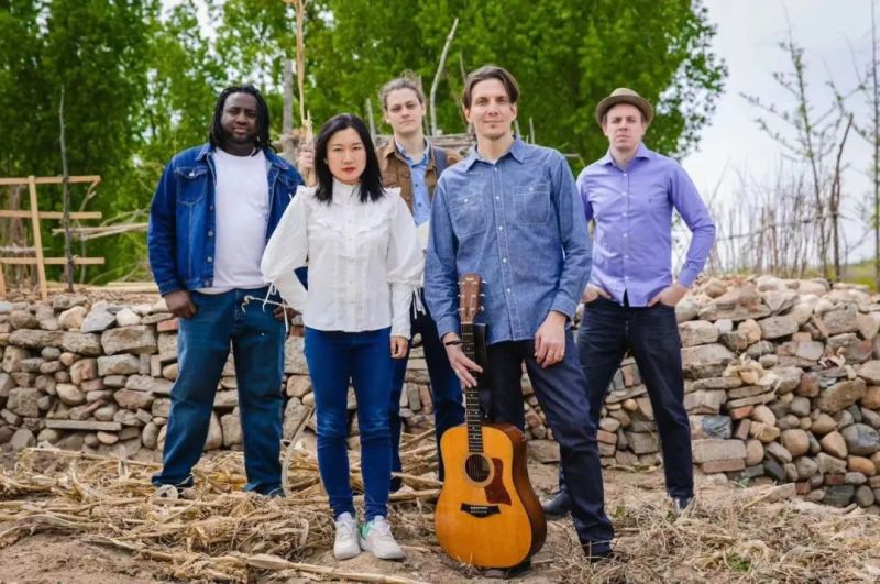 ファイル:Eluvia 12.jpg