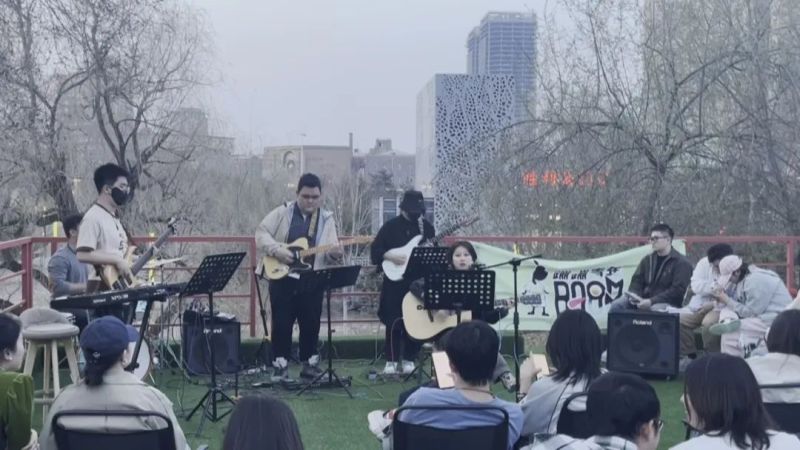 ファイル:Bengbengqingnian 11.jpg