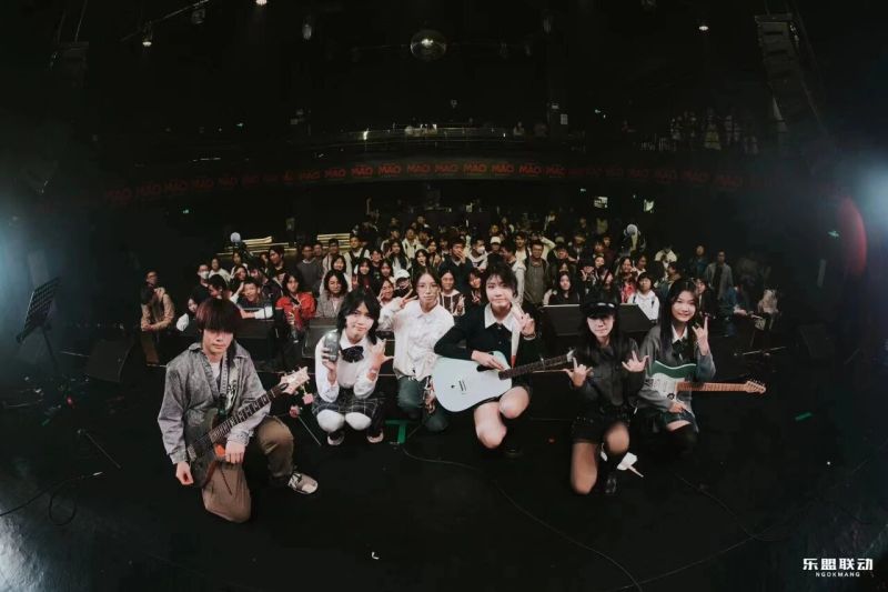 ファイル:Freeloop(foshanshi) 11.jpg