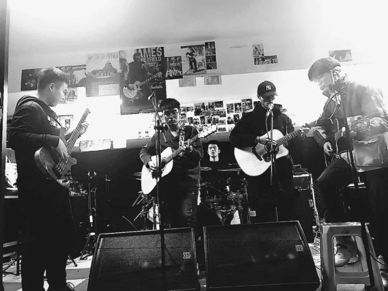 ファイル:Aisikelinmu 11.jpg