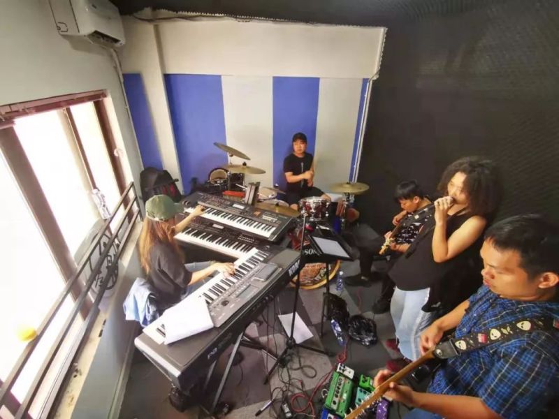 ファイル:Facetoface 11.jpg