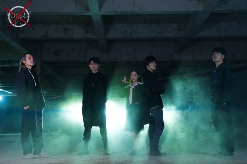 ファイル:Nobodyx 11.jpg