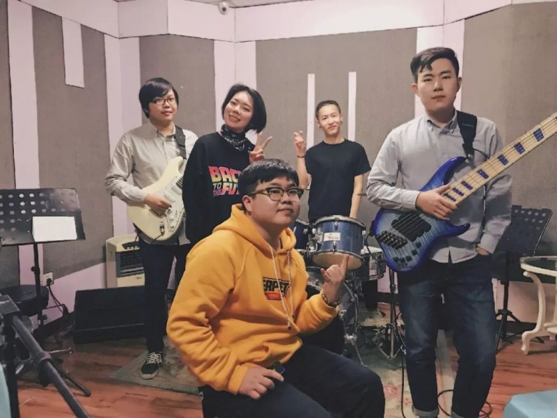 ファイル:Honghuzi 12.jpg