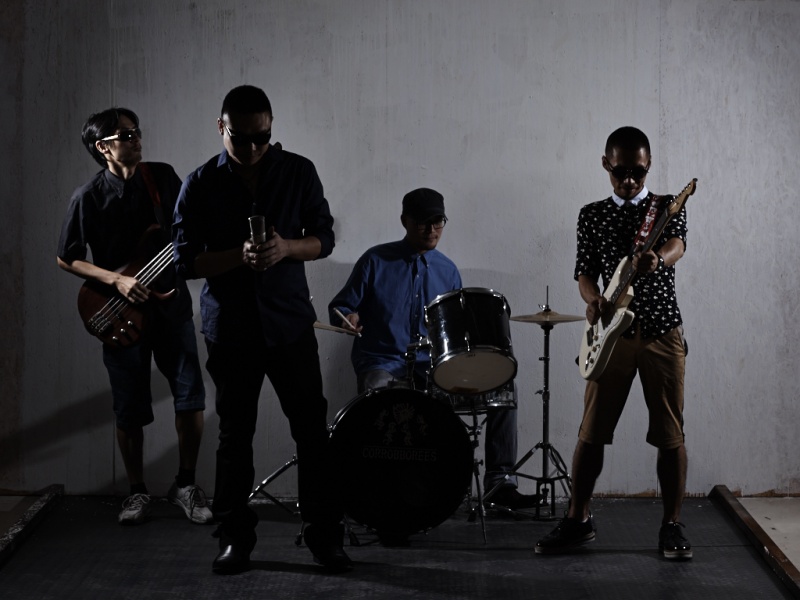 ファイル:Dengxiangfeiyumufu 11.jpg