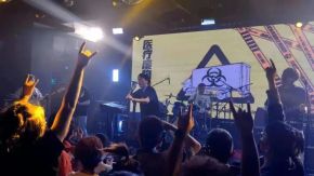 Yiliaofeiwuzhuanyunche 11.jpg