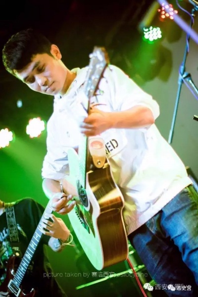 ファイル:Wutongshu 11.jpg