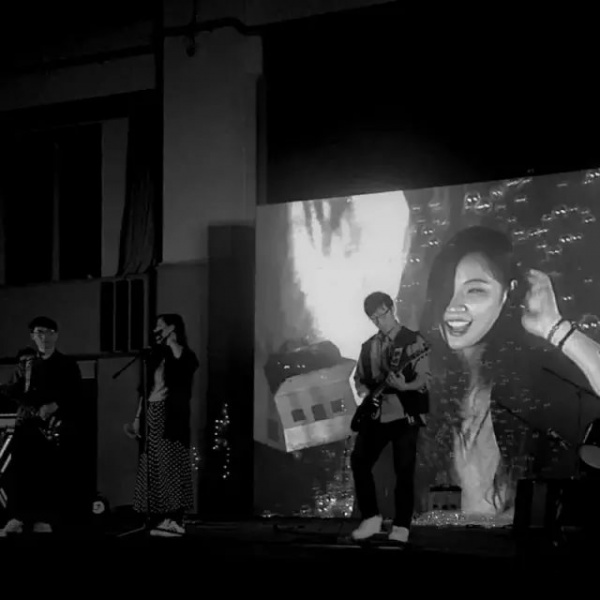 ファイル:Cathay 11.jpg