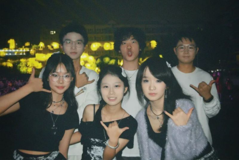 ファイル:Thesixthfloor 13.jpg