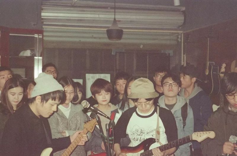 ファイル:Radioheadache 11.jpg