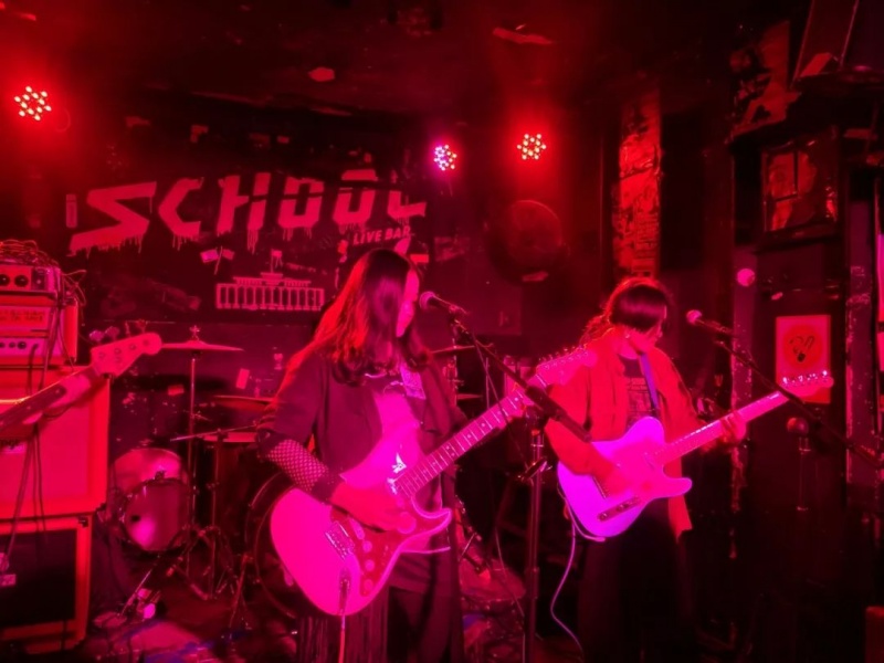 ファイル:Diamonddogs 11.jpg