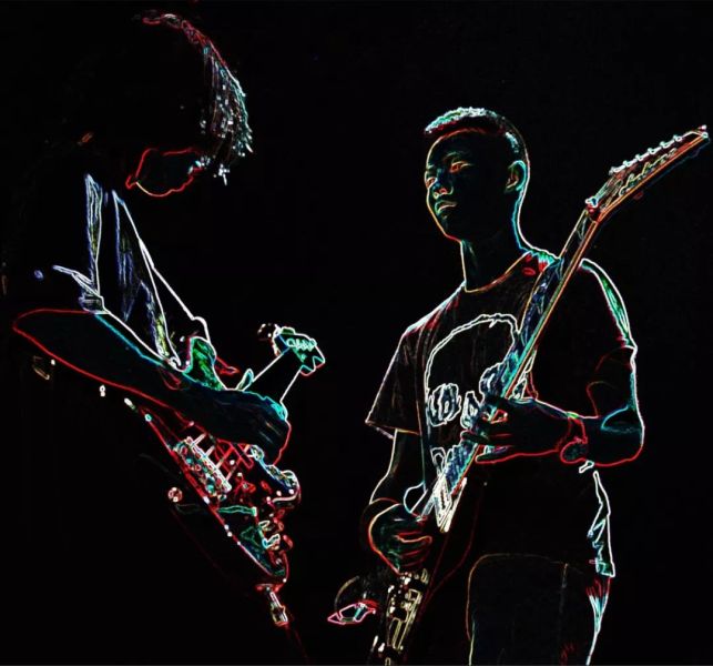 ファイル:Twolittlehomies 11.jpg