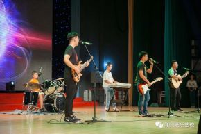 Aiyuediansheng 12.jpg