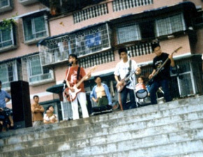 Hongsetiaowen 11.jpg