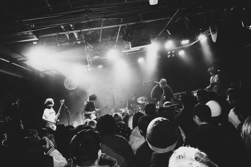 ファイル:ThebeneficialSociety 11.jpg