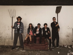 Thesurgingwaves 11.jpg