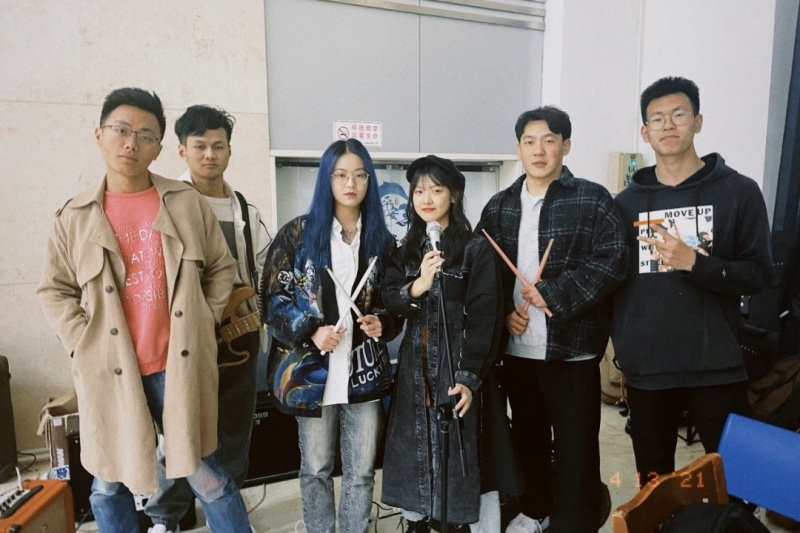 ファイル:Intime 11.jpg